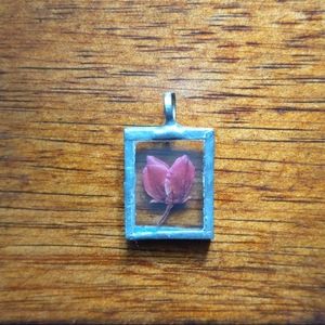 Pressed flower pendant